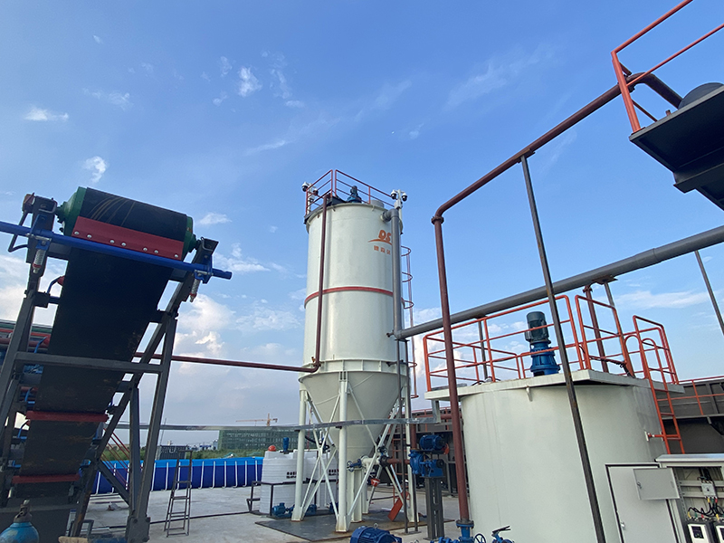 撬裝式通溝污泥處理設(shè)備