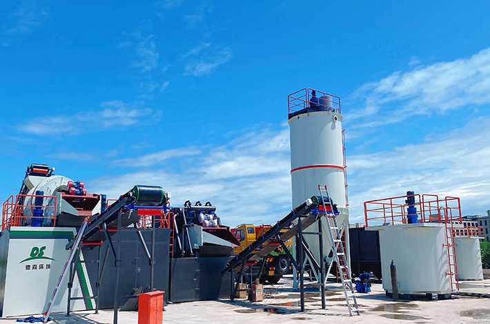 土壤重金屬污染為何日趨嚴(yán)重？德森模塊化集成式淋洗裝備給出高效解法